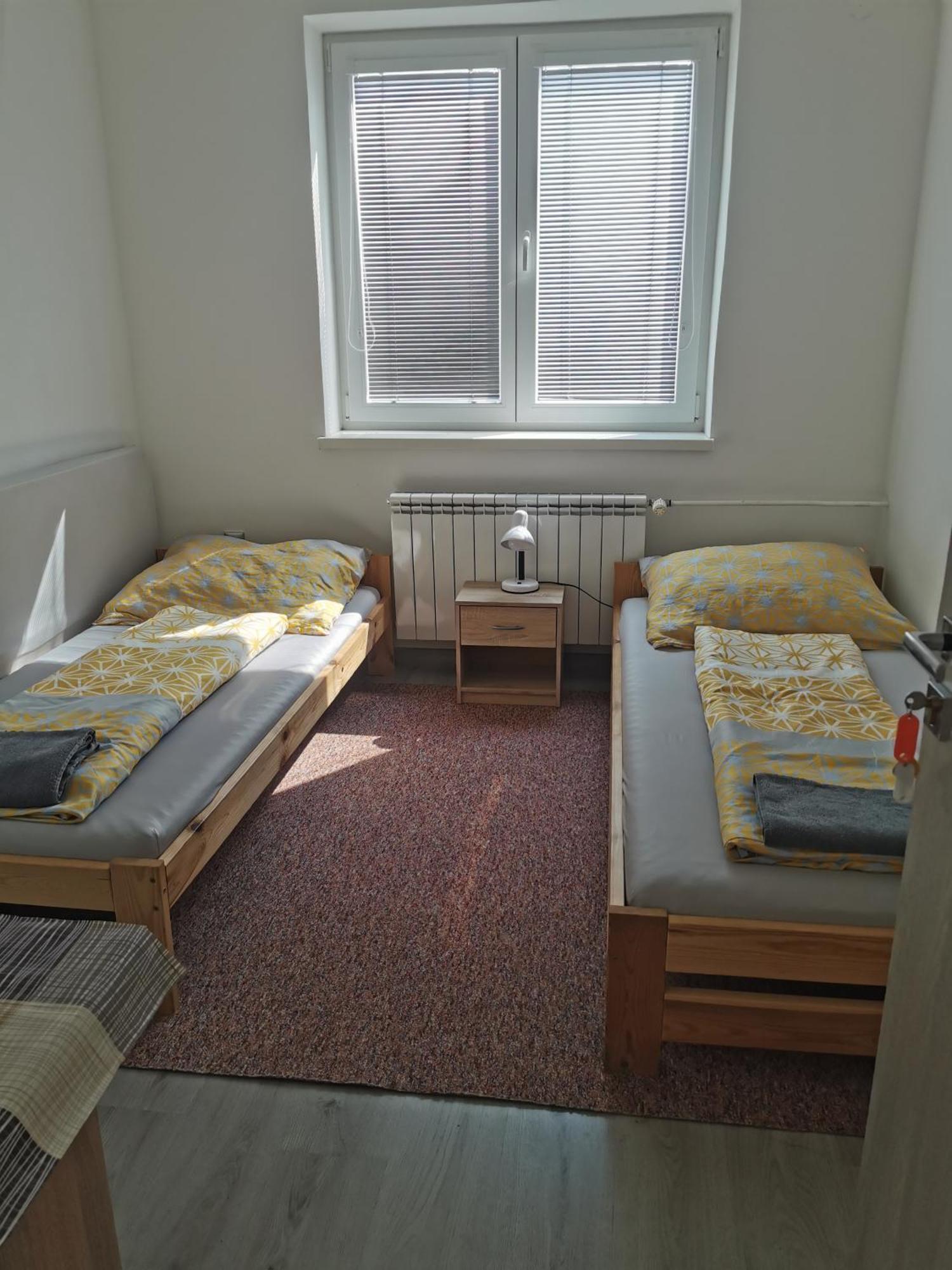 Living Bratislava & Bus Station & Mlynske Nivy Apartment Exterior photo