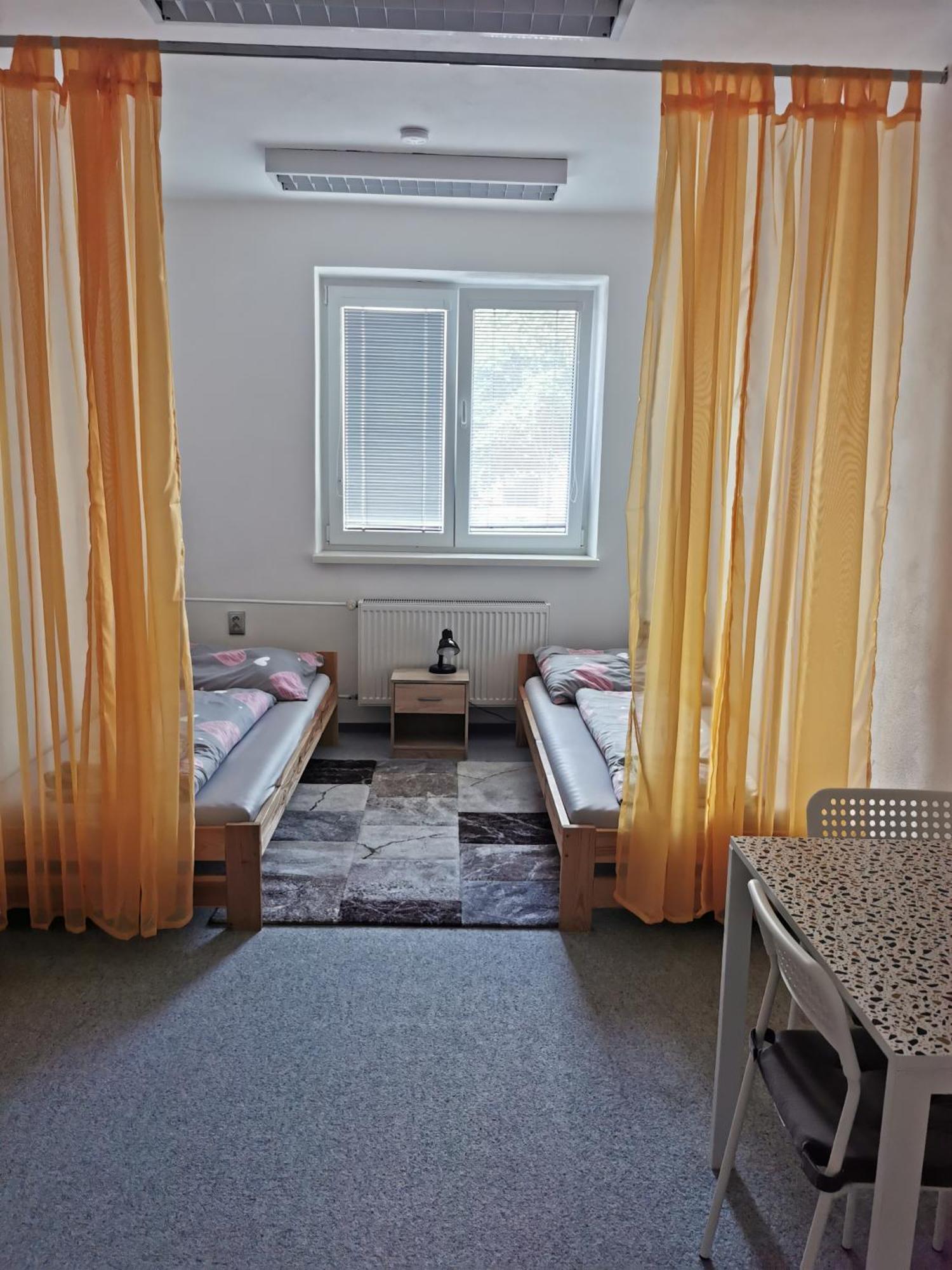 Living Bratislava & Bus Station & Mlynske Nivy Apartment Exterior photo